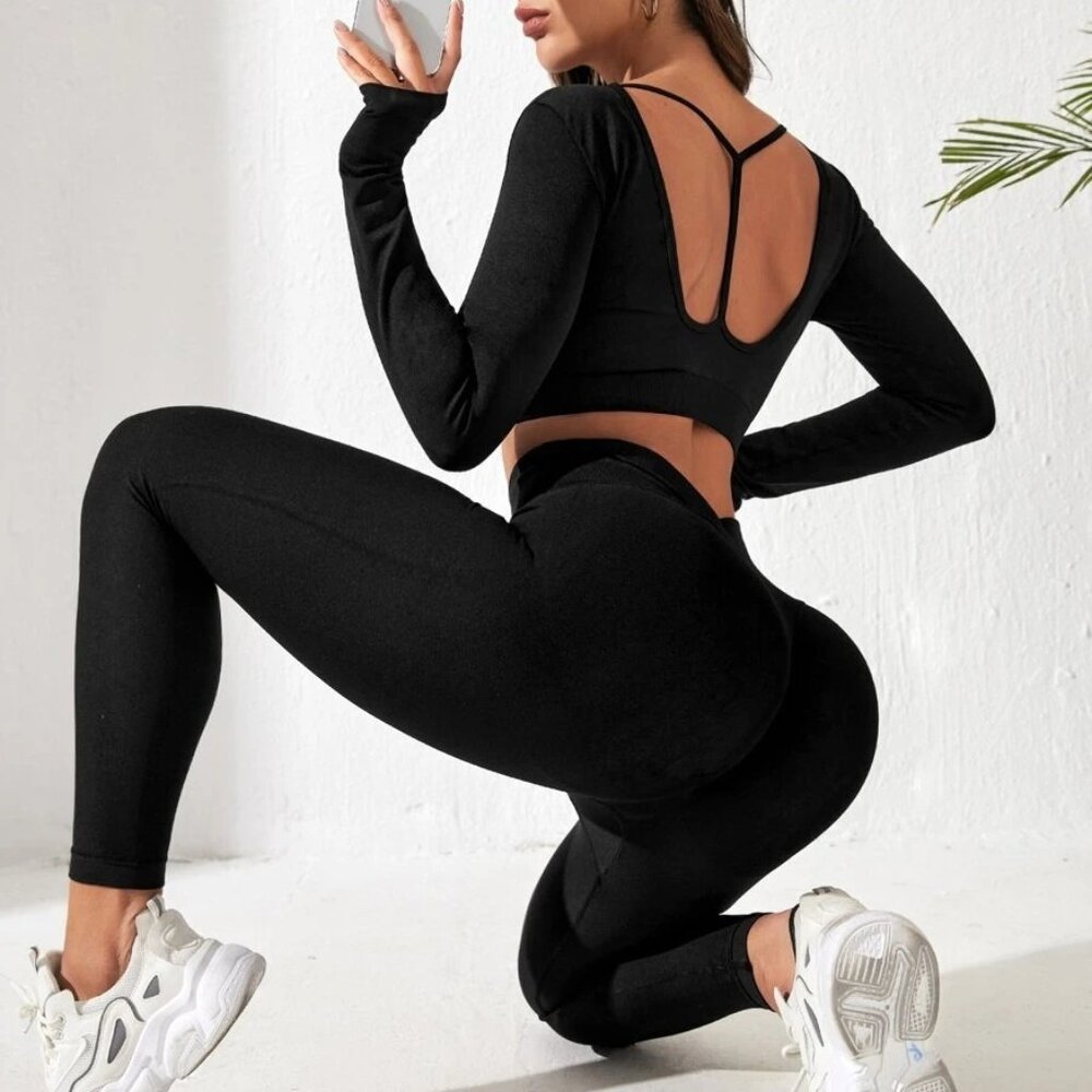 High Waist Leggings and Long Sleeve Crop Top